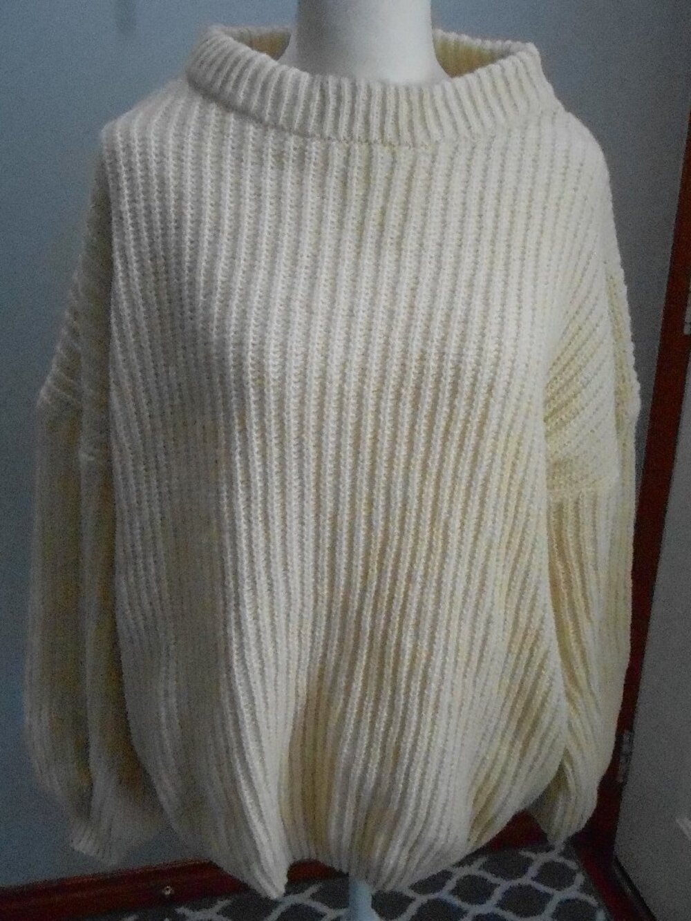 Pretty Garden Women's Cream Cable Knit Oversized Pullover Sweater Size-S-Soft!